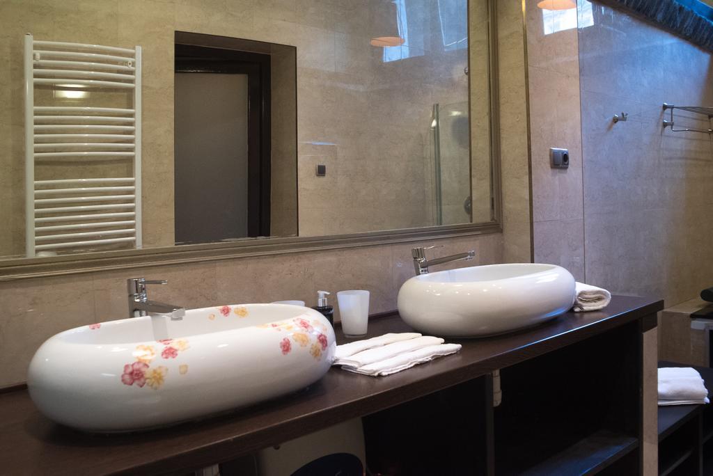 부다페스트 Inviting Flat In The Heart Of Town 아파트 외부 사진