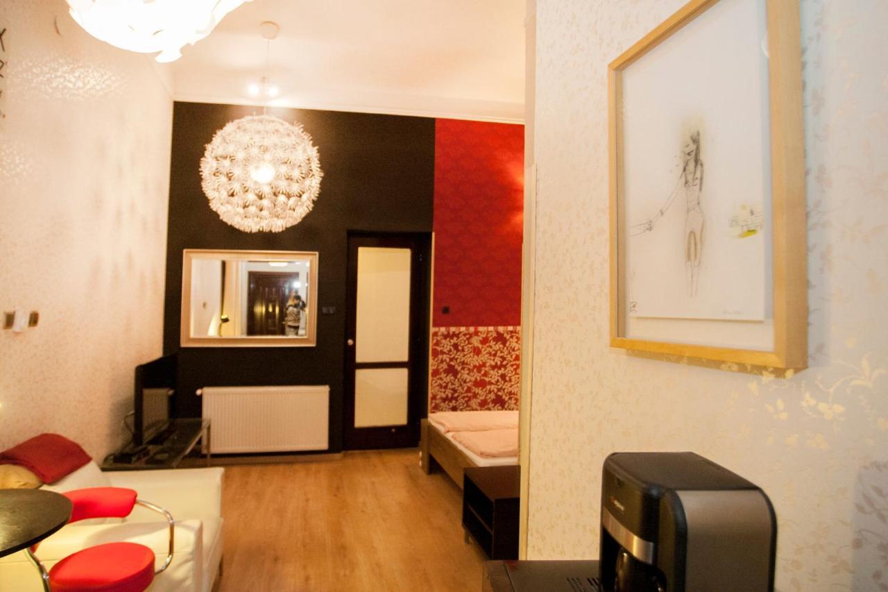 부다페스트 Inviting Flat In The Heart Of Town 아파트 외부 사진